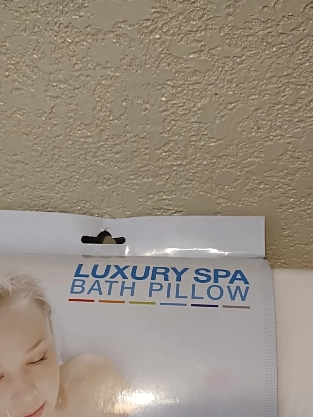 NEW Luxury Spa Bath Pillow - White